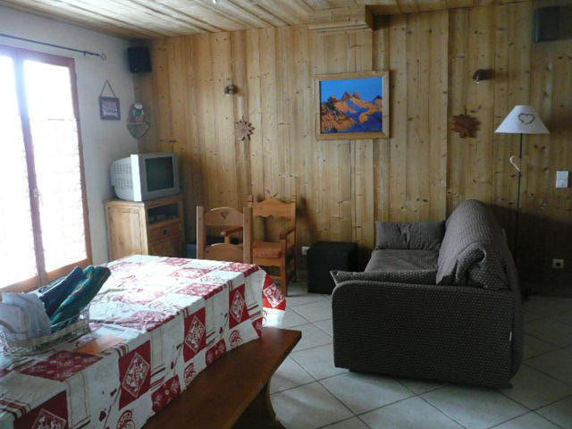 SALON - APPARTEMENT CHALET LES AIGUILLES POINTU - VALLOIRE LES CLOTS - VALLOIRE RESERVATIONS SALON - APPARTEMENT CHALET LES AIGUILLES POINTU - VALLOIRE LES CLOTS - VALLOIRE RESERVATIONS