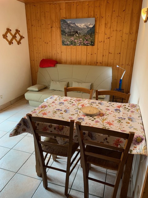 SALON - APPARTEMENT CHALET ST ROZAIRE 1 - VALLOIRE CENTRE - VALLOIRE RESERVATIONS SALON - APPARTEMENT CHALET ST ROZAIRE 1 - VALLOIRE CENTRE - VALLOIRE RESERVATIONS