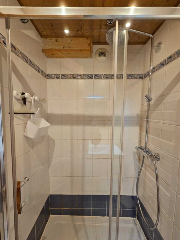 DOUCHE - APPARTEMENT CHALET ST ROZAIRE 2 - VALLOIRE CENTRE DOUCHE - APPARTEMENT CHALET ST ROZAIRE 2 - VALLOIRE CENTRE