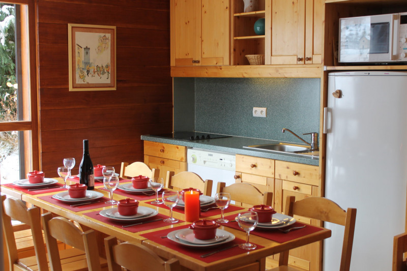 COIN REPAS - APPARTEMENT GROS GRENIER C - VALLOIRE LE SERROZ COIN REPAS - APPARTEMENT GROS GRENIER C - VALLOIRE LE SERROZ