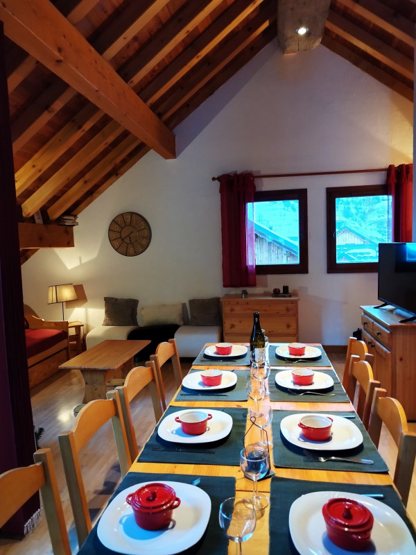 COIN REPAS - APPARTEMENT GROS GRENIER A - VALLOIRE LE SERROZ - VALLOIRE RESERVATIONS COIN REPAS - APPARTEMENT GROS GRENIER A - VALLOIRE LE SERROZ - VALLOIRE RESERVATIONS