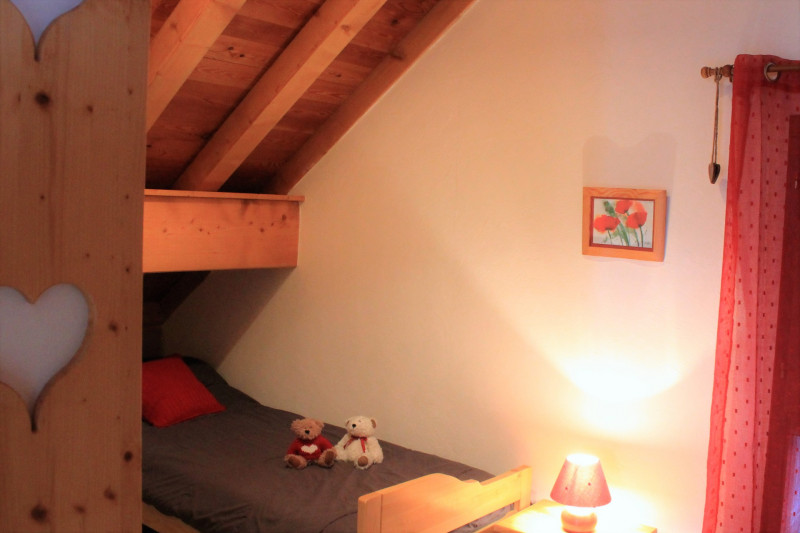 CHAMBRE - APPARTEMENT GROS GRENIER A - VALLOIRE LE SERROZ