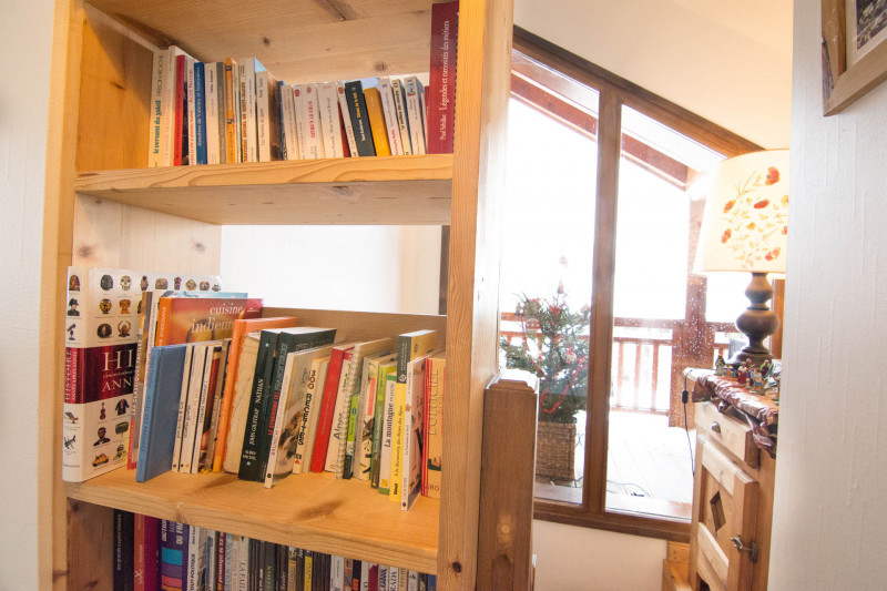 BIBLIOTHEQUE - APPARTEMENT GRAND VY A100 - GRAND VY VALLOIRE BIBLIOTHEQUE - APPARTEMENT GRAND VY A100 - GRAND VY VALLOIRE