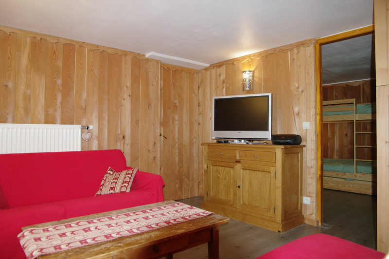 SALON - APPARTEMENT LES OURSONS 9 - VALLOIRE CENTRE - VALLOIRE RESERVATIONS SALON - APPARTEMENT LES OURSONS 9 - VALLOIRE CENTRE - VALLOIRE RESERVATIONS