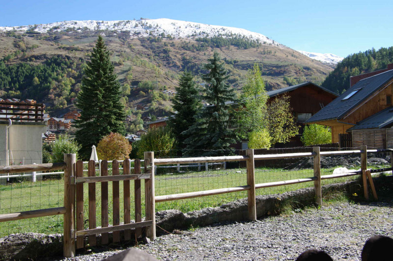 VUE ETE - APPARTEMENT LES OURSONS 9 - VALLOIRE CENTRE VUE ETE - APPARTEMENT LES OURSONS 9 - VALLOIRE CENTRE