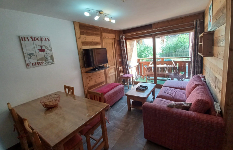 SALON - APPARTEMENT FASCINES 2 - VALLOIRE CENTRE - VALLOIRE RESERVATIONS SALON - APPARTEMENT FASCINES 2 - VALLOIRE CENTRE - VALLOIRE RESERVATIONS