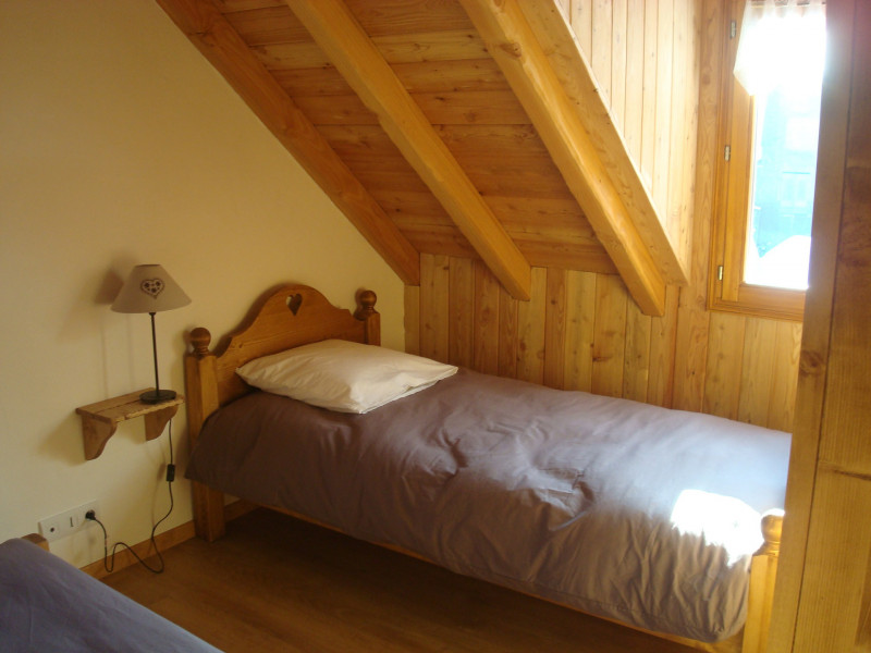 CHAMBRE - APPARTEMENT CHEZ JUSTE FERME DES MOULINS-VALLOIRE LES VERNEYS CHAMBRE - APPARTEMENT CHEZ JUSTE FERME DES MOULINS-VALLOIRE LES VERNEYS