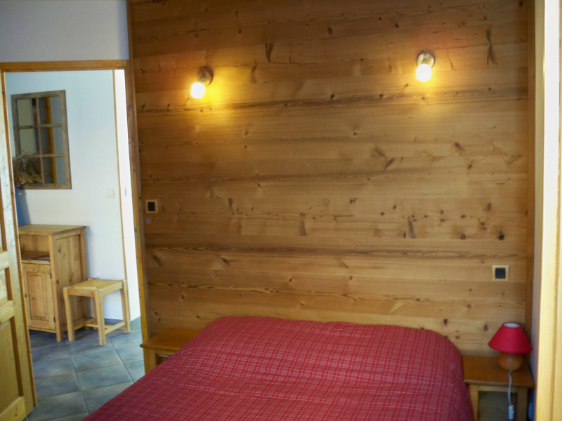 CHAMBRE - CHALET LA MOULINIERE APPARTEMENT 2 - VALLOIRE LE SERROZ CHAMBRE - CHALET LA MOULINIERE APPARTEMENT 2 - VALLOIRE LE SERROZ