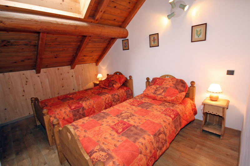 CHAMBRE - APPARTEMENT ETOILE D'ARGENT - VALLOIRE CENTRE CHAMBRE - APPARTEMENT ETOILE D'ARGENT - VALLOIRE CENTRE