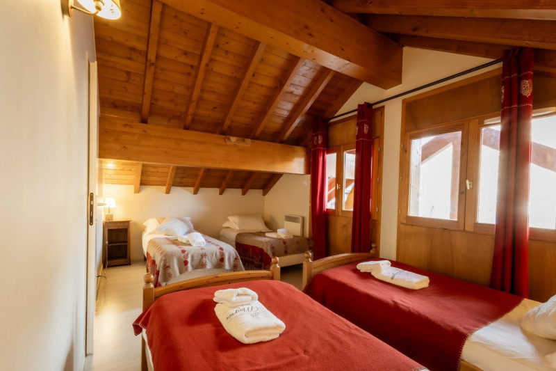 CHAMBRE - APPARTEMENT ADRIEN 5 - VALLOIRE CENTRE 