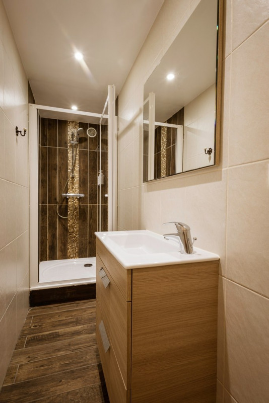 SALLE DE D'EAU - APPARTEMENT ADRIEN 5 - VALLOIRE CENTRE 