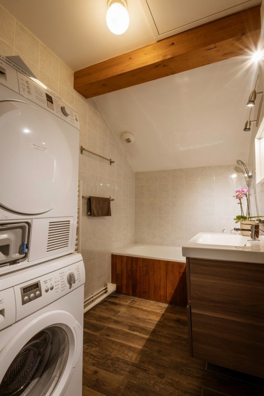 SALLE DE BAINS - APPARTEMENT ADRIEN 5 - VALLOIRE CENTRE  SALLE DE BAINS - APPARTEMENT ADRIEN 5 - VALLOIRE CENTRE