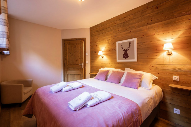 CHAMBRE - APPARTEMENT ADRIEN 7 - VALLOIRE CENTRE CHAMBRE - APPARTEMENT ADRIEN 7 - VALLOIRE CENTRE