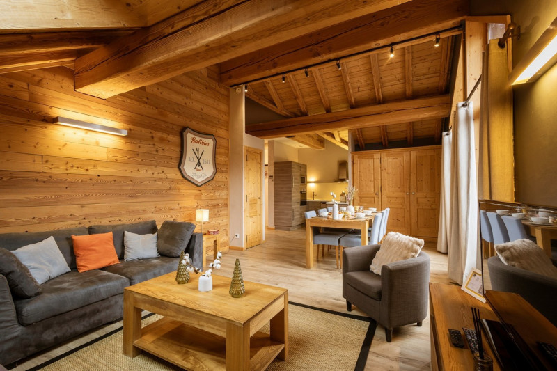 SEJOUR - APPARTEMENT ADRIEN 8 - VALLOIRE CENTRE - VALLOIRE RESERVATIONS