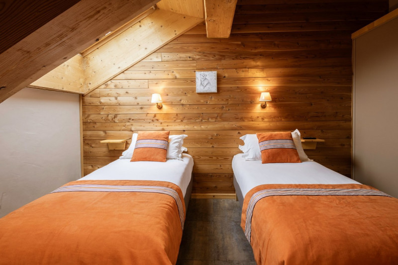 CHAMBRE- APPARTEMENT ADRIEN 9 - VALLOIRE CENTRE