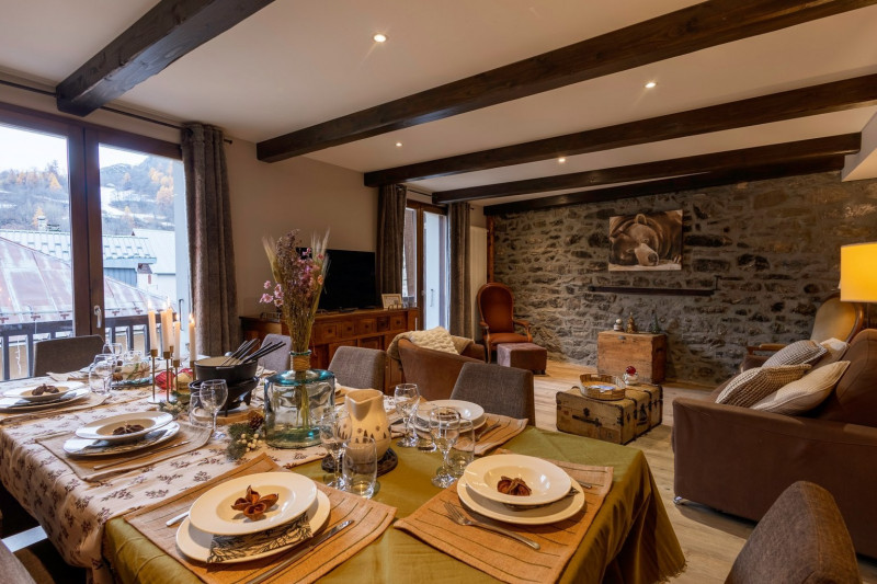 SEJOUR - APPARTEMENT ETOILE DES NEIGES 3 - VALLOIRE CENTRE - VALLOIRE RESERVATIONS SEJOUR - APPARTEMENT ETOILE DES NEIGES 3 - VALLOIRE CENTRE - VALLOIRE RESERVATIONS