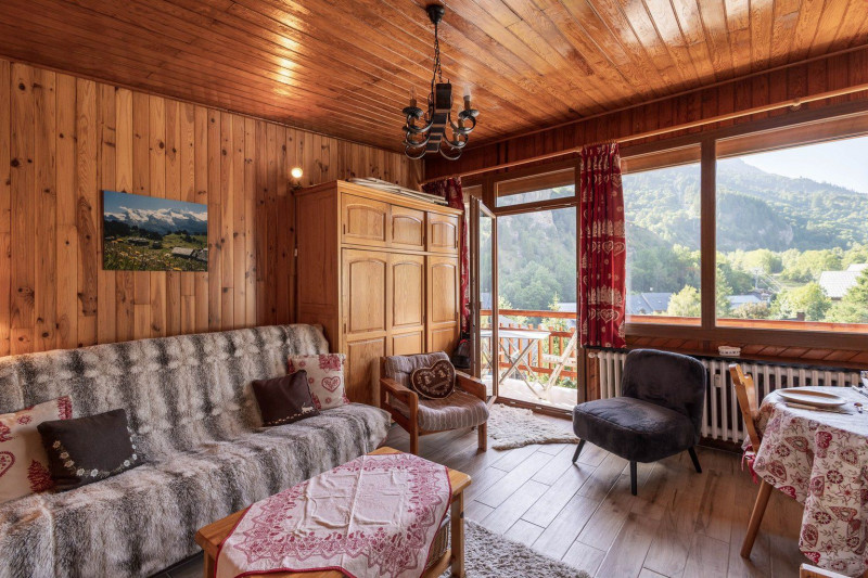 SALON - APPARTEMENT CAQUELON - VALLOIRE MOULIN BENJAMIN - VALLOIRE RESERVATIONS