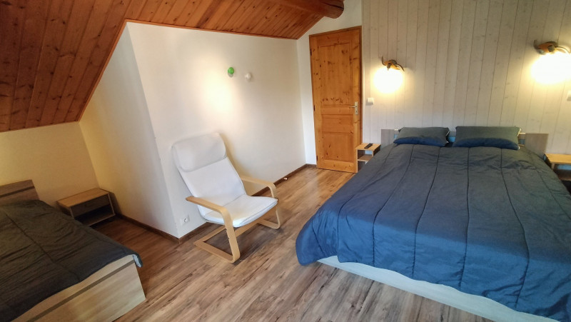 CHAMBRE - CHALET CHEZ BESSON - VALLOIRE LA BORGE CHAMBRE - CHALET CHEZ BESSON - VALLOIRE LA BORGE
