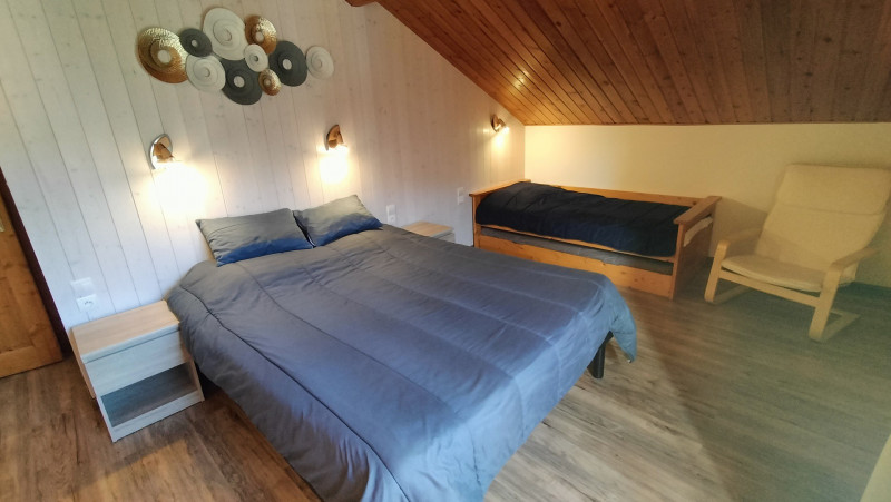 CHAMBRE - CHALET CHEZ BESSON - VALLOIRE LA BORGE CHAMBRE - CHALET CHEZ BESSON - VALLOIRE LA BORGE