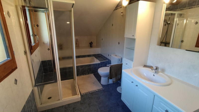 SALLE DE BAIN - CHALET CHEZ BESSON - VALLOIRE LA BORGE SALLE DE BAIN - CHALET CHEZ BESSON - VALLOIRE LA BORGE