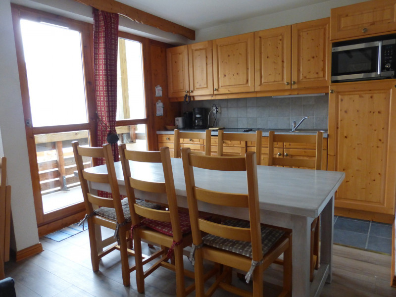 COIN REPAS - APPARTEMENT G32 CHALETS DU GALIBIER 1 - VALLOIRE MOULIN BENJAMIN