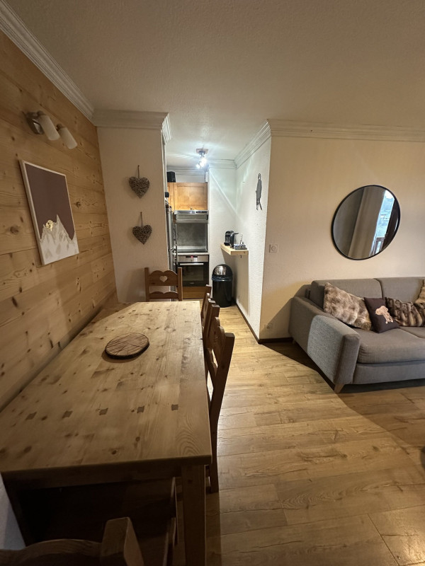 COIN REPAS - APPARTEMENT BRUNEL 36 - VALLOIRE LES CHARBONNIERES COIN REPAS - APPARTEMENT BRUNEL 36 - VALLOIRE LES CHARBONNIERES