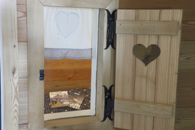 SALON - APPARTEMENT ROCHES FLEURIES B1 - VALLOIRE CENTRE SALON - APPARTEMENT ROCHES FLEURIES B1 - VALLOIRE CENTRE