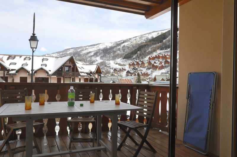 BALCON - APPARTEMENT ROCHES FLEURIES B1 - VALLOIRE CENTRE BALCON - APPARTEMENT ROCHES FLEURIES B1 - VALLOIRE CENTRE