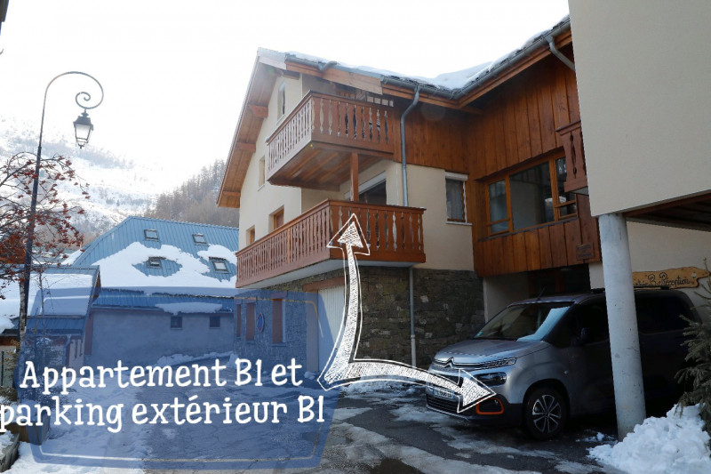 PARKING - APPARTEMENT ROCHES FLEURIES B1 - VALLOIRE CENTRE PARKING - APPARTEMENT ROCHES FLEURIES B1 - VALLOIRE CENTRE