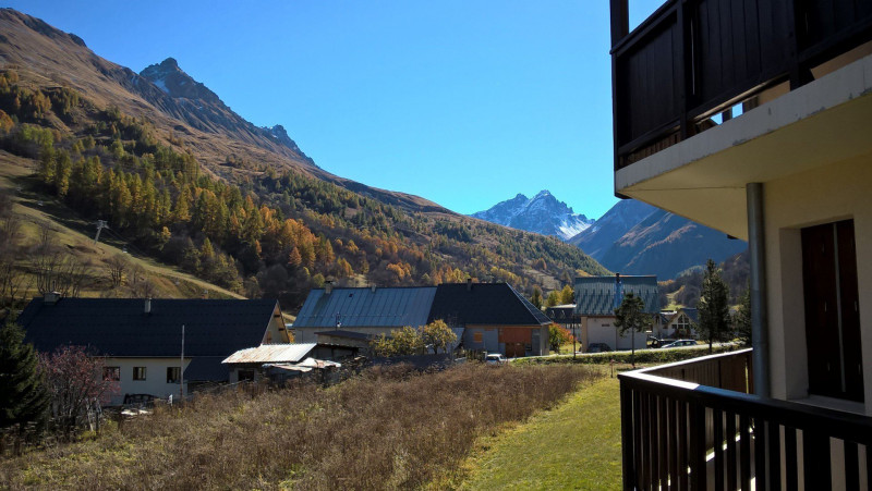 VUE ETE - APPARTEMENT ADRET 8 - VALLOIRE LES VERNEYS VUE ETE - APPARTEMENT ADRET 8 - VALLOIRE LES VERNEYS