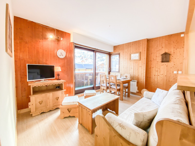 SALON - APPARTEMENT ROCHEVERT 31 - VALLOIRE CENTRE - VALLOIRE RESERVATIONS SALON - APPARTEMENT ROCHEVERT 31 - VALLOIRE CENTRE - VALLOIRE RESERVATIONS