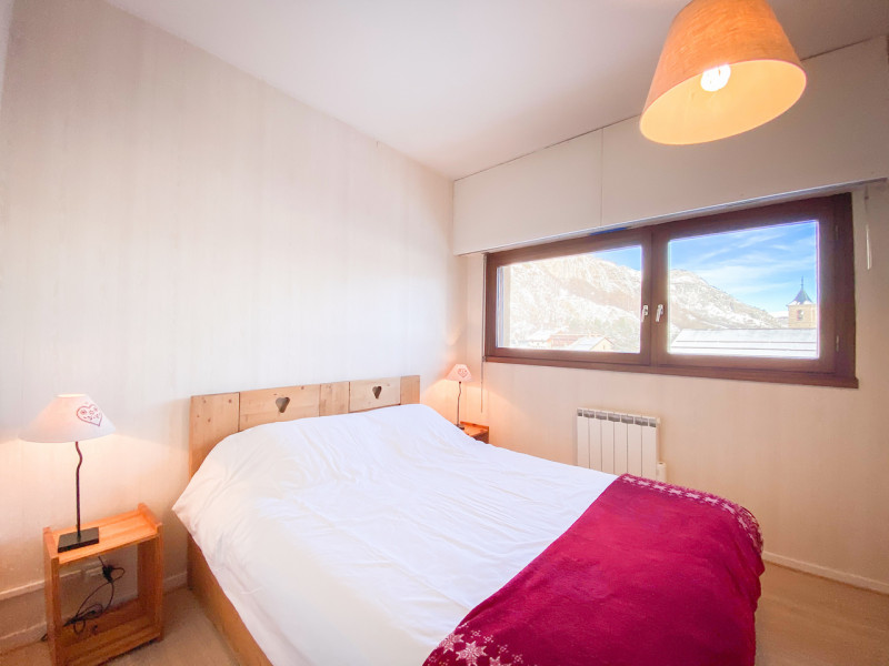 CHAMBRE - APPARTEMENT ROCHEVERT 31 - VALLOIRE CENTRE CHAMBRE - APPARTEMENT ROCHEVERT 31 - VALLOIRE CENTRE