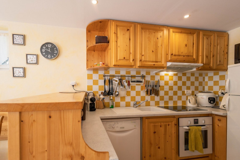 CUISINE - APPARTEMENT LES CAQUELONS RDC - VALLOIRE MOULIN BENJAMIN