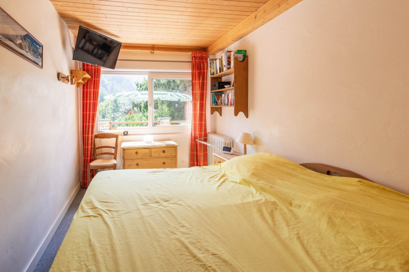 CHAMBRE 1 - APPARTEMENT LES CAQUELONS RDC - VALLOIRE MOULIN BENJAMIN