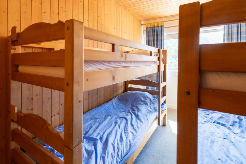 CHAMBRE 2 - APPARTEMENT LES CAQUELONS RDC - VALLOIRE MOULIN BENJAMIN
