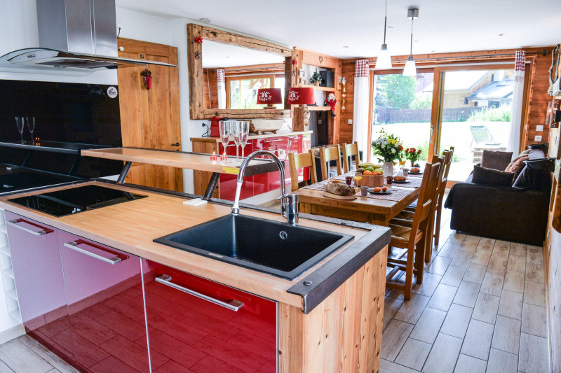 SEJOUR - CHALET LES GENTIANES APPARTEMENT RDJ - VALLOIRE CENTRE SEJOUR - CHALET LES GENTIANES APPARTEMENT RDJ - VALLOIRE CENTRE