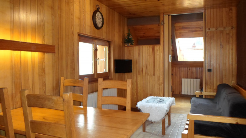 SEJOUR - CHALET LES GENTIANES APPARTEMENT 3 - VALLOIRE CENTRE - VALLOIRE RESERVATIONS SEJOUR - CHALET LES GENTIANES APPARTEMENT 3 - VALLOIRE CENTRE - VALLOIRE RESERVATIONS