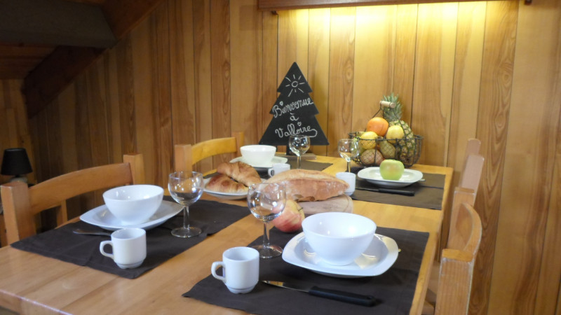 SEJOUR - CHALET LES GENTIANES APPARTEMENT 3 - VALLOIRE CENTRE SEJOUR - CHALET LES GENTIANES APPARTEMENT 3 - VALLOIRE CENTRE