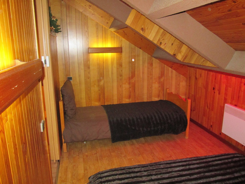 CHAMBRE - CHALET LES GENTIANES APPARTEMENT 3 - VALLOIRE CENTRE CHAMBRE - CHALET LES GENTIANES APPARTEMENT 3 - VALLOIRE CENTRE