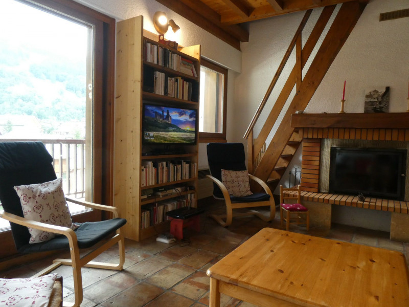 SALON - APPARTEMENT VIEUX MOULIN B 28 - VALLOIRE CENTRE - VALLOIRE RESERVATIONS SALON - APPARTEMENT VIEUX MOULIN B 28 - VALLOIRE CENTRE - VALLOIRE RESERVATIONS