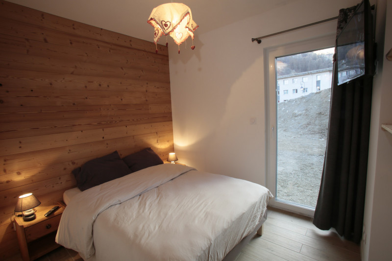 CHAMBRE - APPARTEMENT CHALET GRAND GALIBIER N°1- VALLOIRE LES VERNEYS CHAMBRE - APPARTEMENT CHALET GRAND GALIBIER N°1- VALLOIRE LES VERNEYS