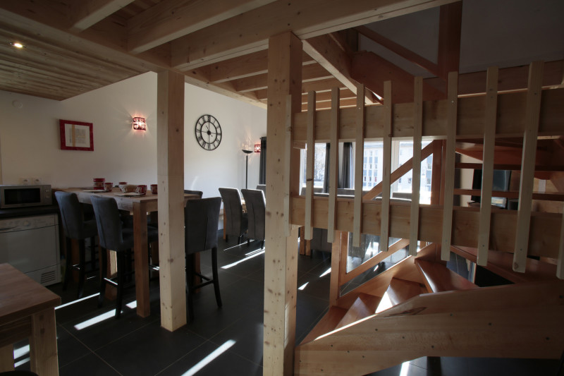 COIN REPAS - APPARTEMENT CHALET GRAND GALIBIER N°2- VALLOIRE LES VERNEYS COIN REPAS - APPARTEMENT CHALET GRAND GALIBIER N°2- VALLOIRE LES VERNEYS