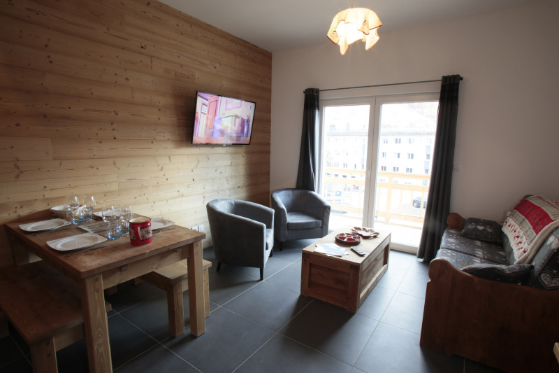 SALON - APPARTEMENT CHALET GRAND GALIBIER N°4- VALLOIRE LES VERNEYS SALON - APPARTEMENT CHALET GRAND GALIBIER N°4- VALLOIRE LES VERNEYS