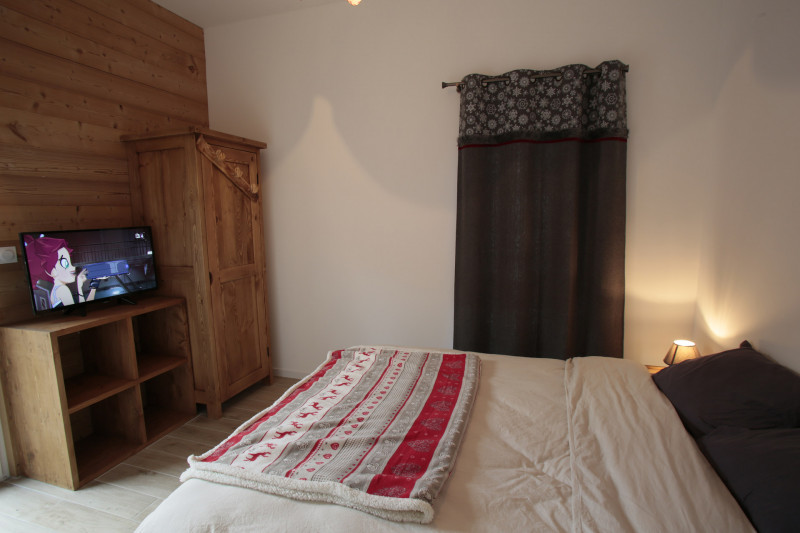 CHAMBRE - APPARTEMENT CHALET GRAND GALIBIER N°4- VALLOIRE LES VERNEYS CHAMBRE - APPARTEMENT CHALET GRAND GALIBIER N°4- VALLOIRE LES VERNEYS