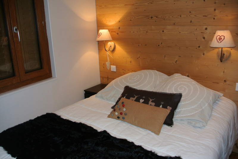 CHAMBRE - CHALET LES ETERLOUS - VALLOIRE CENTRE CHAMBRE - CHALET LES ETERLOUS - VALLOIRE CENTRE