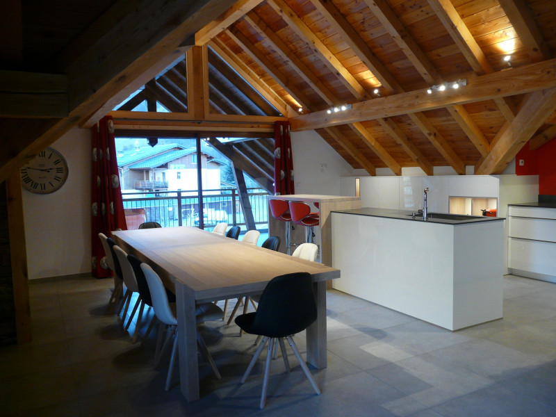 COIN REPAS - APPARTEMENT CHEZ LEONIE - VALLOIRE LES VERNEYS-VALLOIRE RESERVATIONS COIN REPAS - APPARTEMENT CHEZ LEONIE - VALLOIRE LES VERNEYS-VALLOIRE RESERVATIONS