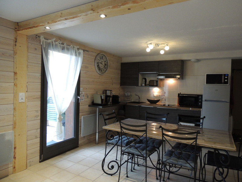 COIN REPAS - APPARTEMENT CHALET DU ROCHER SUITE 3 - VALLOIRE CENTRE - VALLOIRE RESERVATIONS COIN REPAS - APPARTEMENT CHALET DU ROCHER SUITE 3 - VALLOIRE CENTRE - VALLOIRE RESERVATIONS