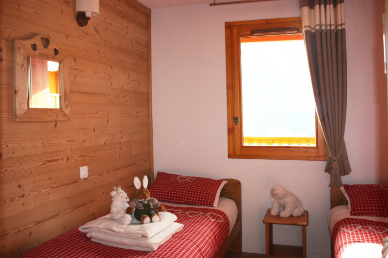 CHAMBRE- APPARTEMENT CHALETS DE LA VALLEE D'OR CAMPANULE 201 - LES CHARBONNIERES VALLOIRE CHAMBRE- APPARTEMENT CHALETS DE LA VALLEE D'OR CAMPANULE 201 - LES CHARBONNIERES VALLOIRE