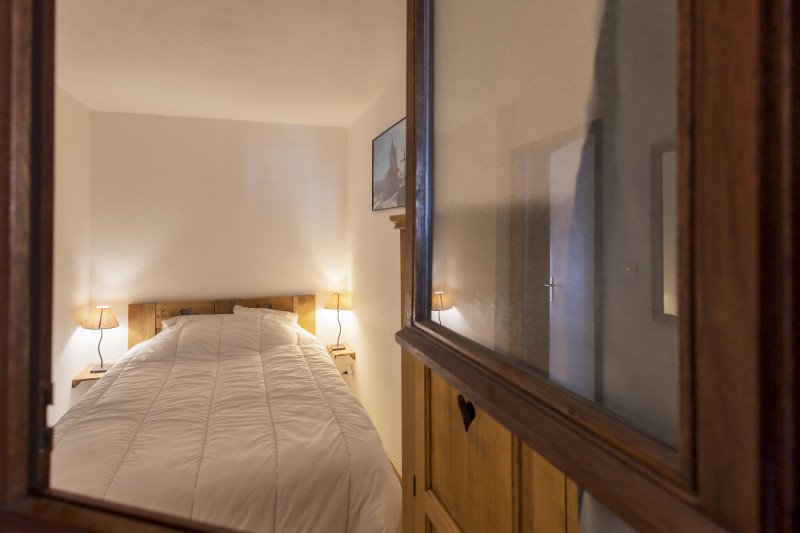 CHAMBRE- APPARTEMENT  TIGNY 24 - VALLOIRE CENTRE
