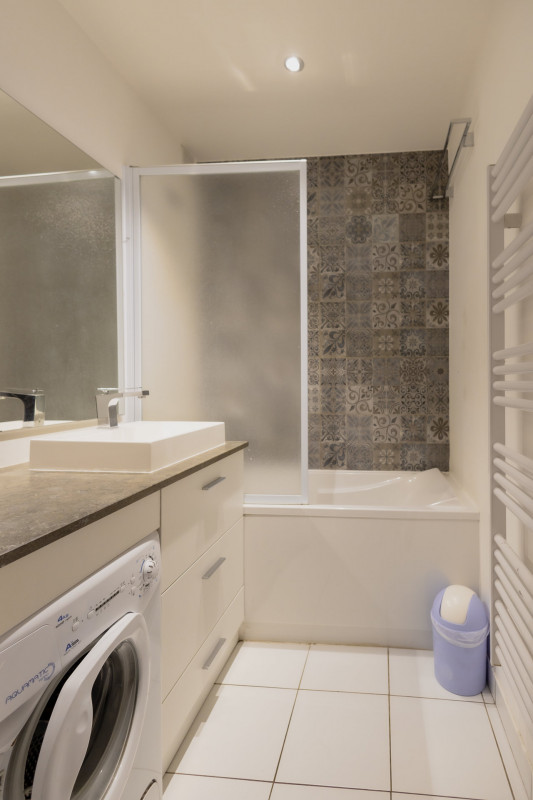 SALLE DE BAIN - APPARTEMENT  TIGNY 24 - VALLOIRE CENTRE